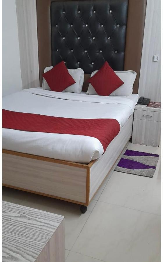 Hotel Star Palace - Near Karol Bagh Metro Delhi  Dış mekan fotoğraf