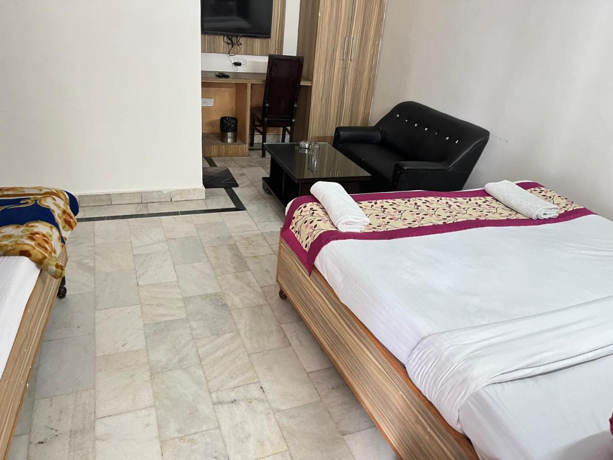 Hotel Star Palace - Near Karol Bagh Metro Delhi  Dış mekan fotoğraf