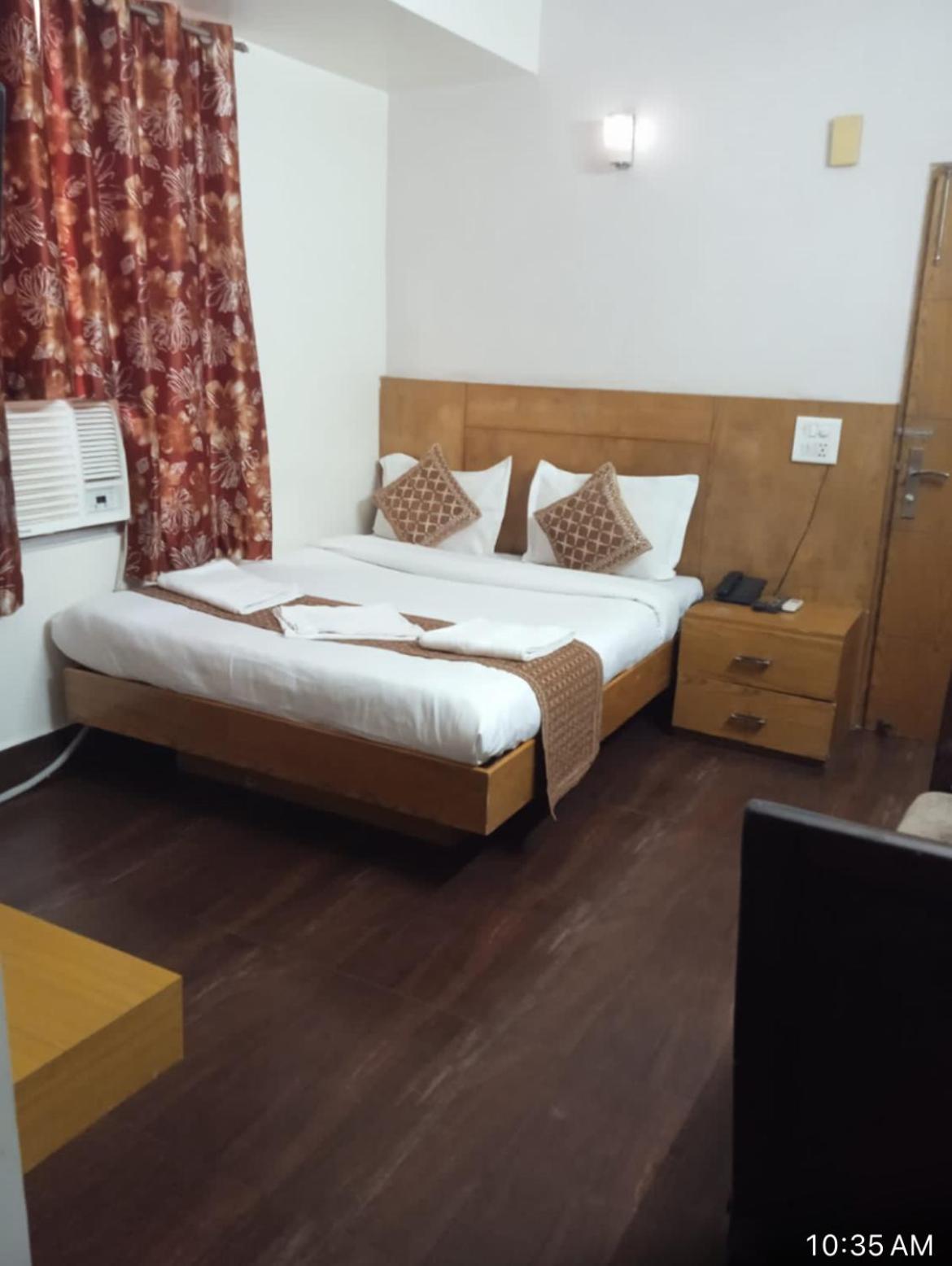 Hotel Star Palace - Near Karol Bagh Metro Delhi  Dış mekan fotoğraf