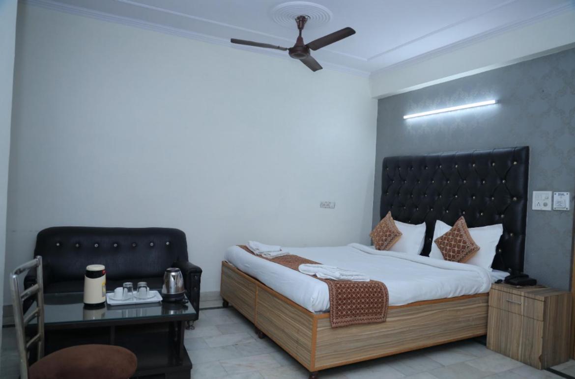 Hotel Star Palace - Near Karol Bagh Metro Delhi  Dış mekan fotoğraf